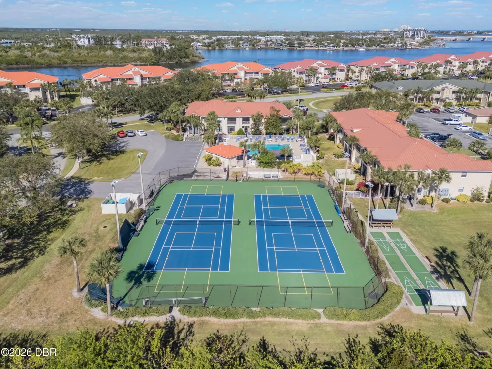 426 Bouchelle Drive #101 New Smyrna Beach, FL 32169