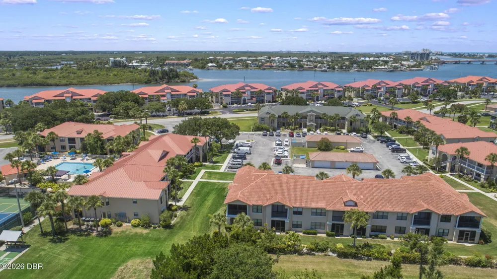 426 Bouchelle Drive #101 New Smyrna Beach, FL 32169