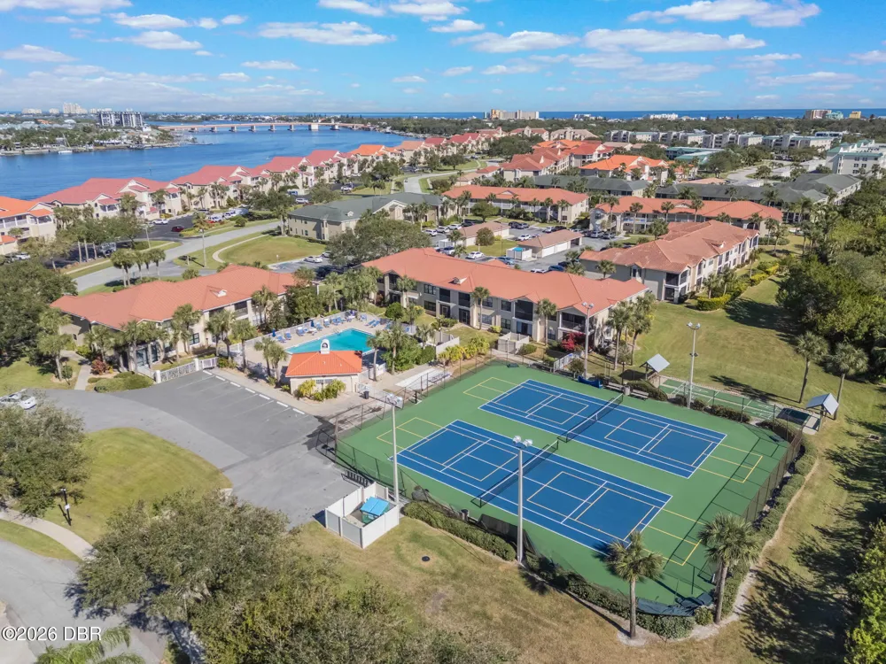 426 Bouchelle Drive #101 New Smyrna Beach, FL 32169