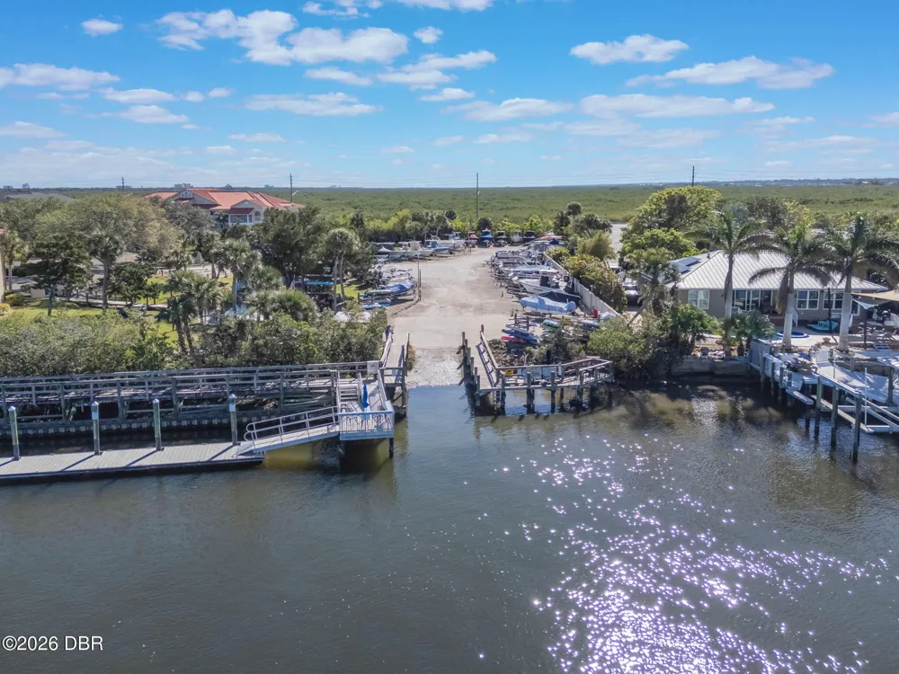 426 Bouchelle Drive #101 New Smyrna Beach, FL 32169