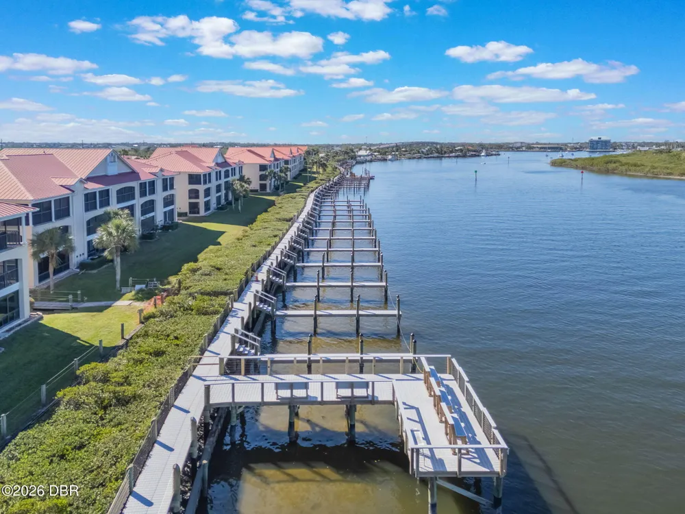 426 Bouchelle Drive #101 New Smyrna Beach, FL 32169
