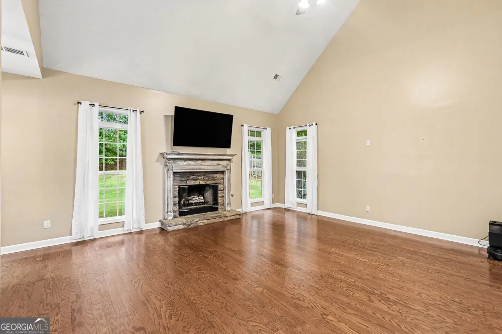 160 Brittany LN Senoia, GA 30276