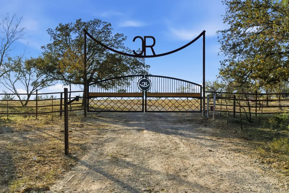 3035 CR 162 Stephenville, TX 76401