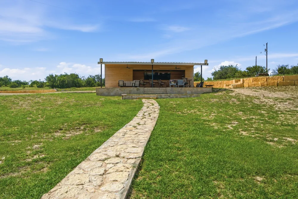 3035 CR 162 Stephenville, TX 76401