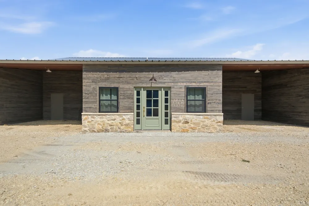 3035 CR 162 Stephenville, TX 76401