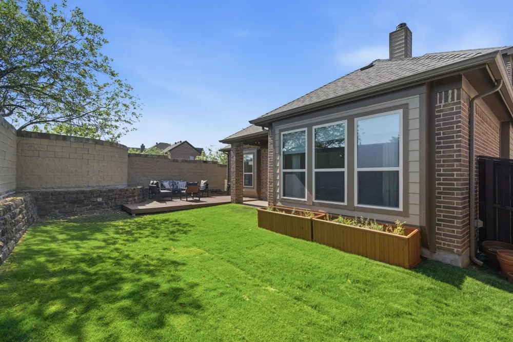 1200 Grant Avenue Lantana, TX 76226