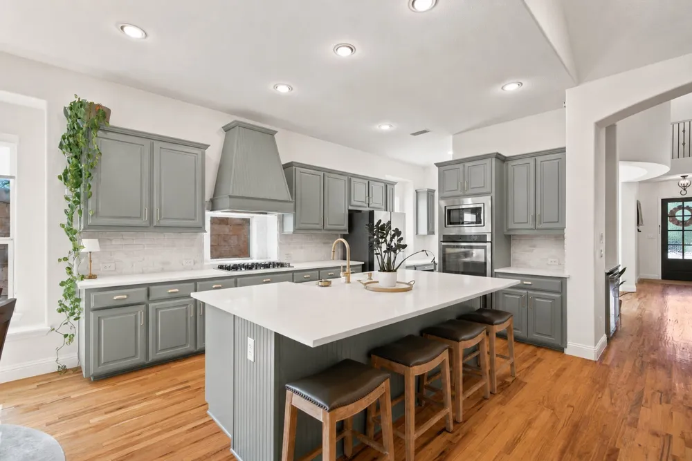 1200 Grant Avenue Lantana, TX 76226