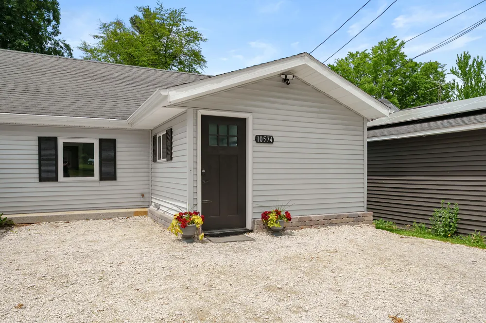 10574 Tomkinson Scotts, MI 49088