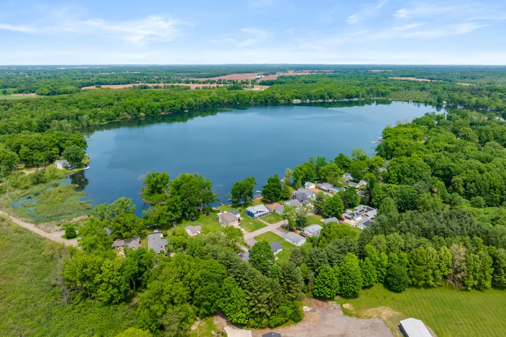 10574 Tomkinson Scotts, MI 49088