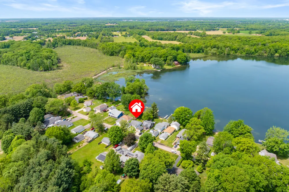 10574 Tomkinson Scotts, MI 49088