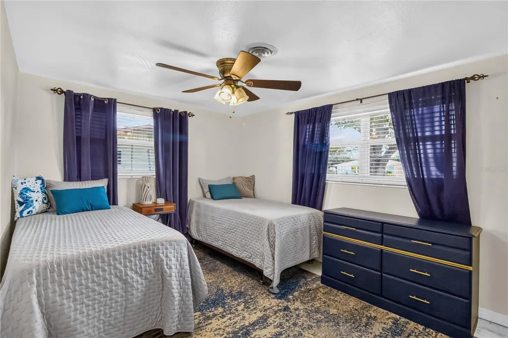 535 CARUSO PLACE Sarasota, FL 34237