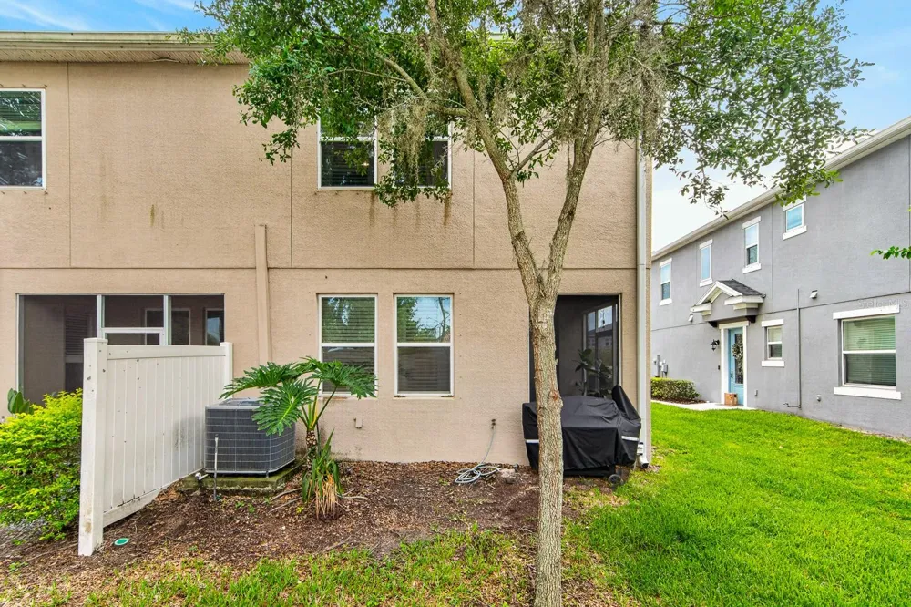 6717 CITRUS CREEK LANE Tampa, FL 33625