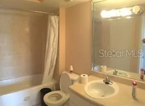 4630 COMMANDER DRIVE #1021 Orlando, FL 32822