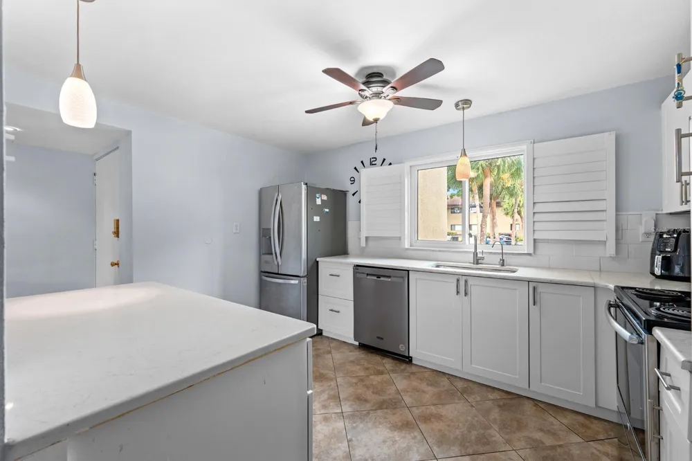 875 S VILLAGE DRIVE #101 St Petersburg, FL 33716