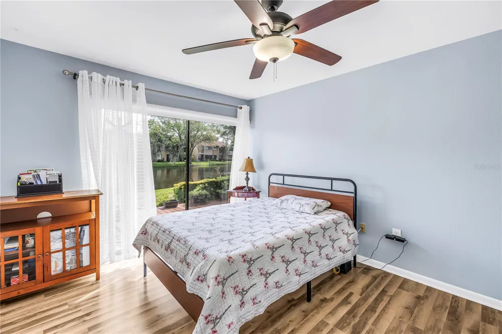 875 S VILLAGE DRIVE #101 St Petersburg, FL 33716