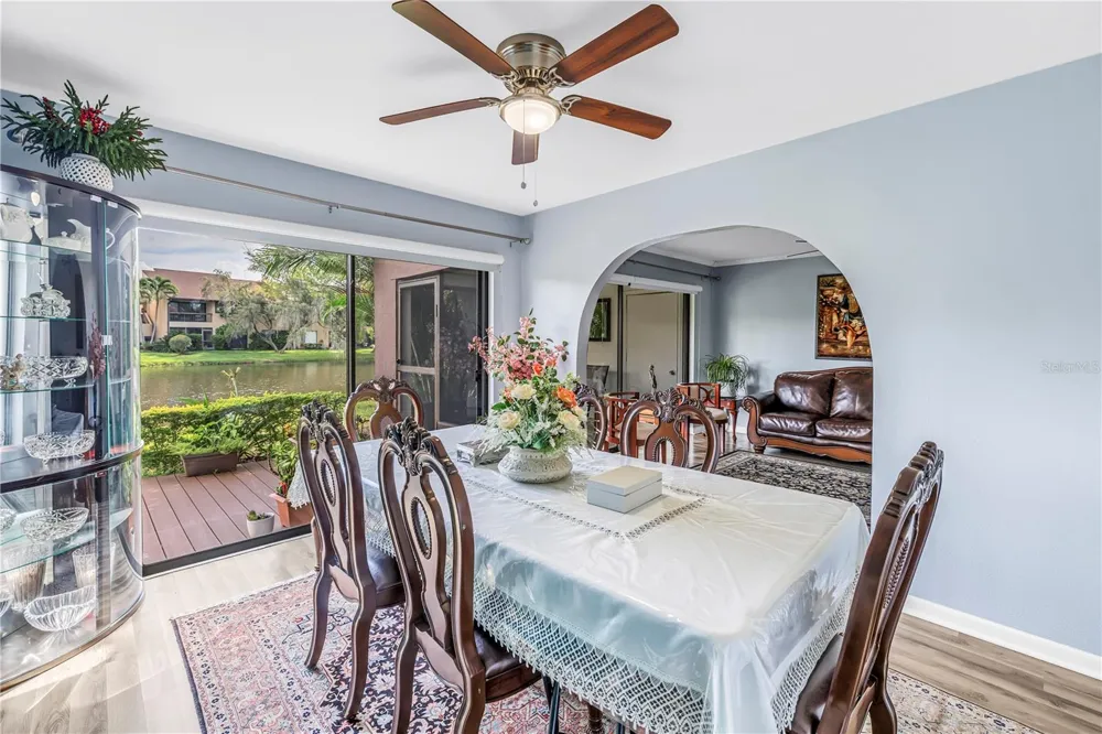 875 S VILLAGE DRIVE #101 St Petersburg, FL 33716