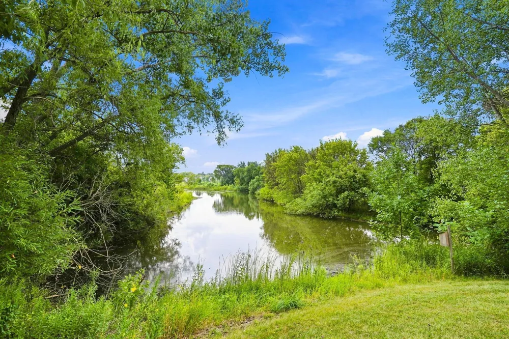 2412 Maple Court Buffalo, MN 55313