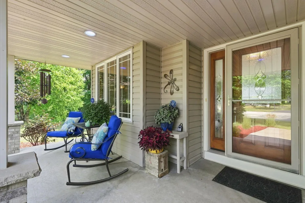 2412 Maple Court Buffalo, MN 55313