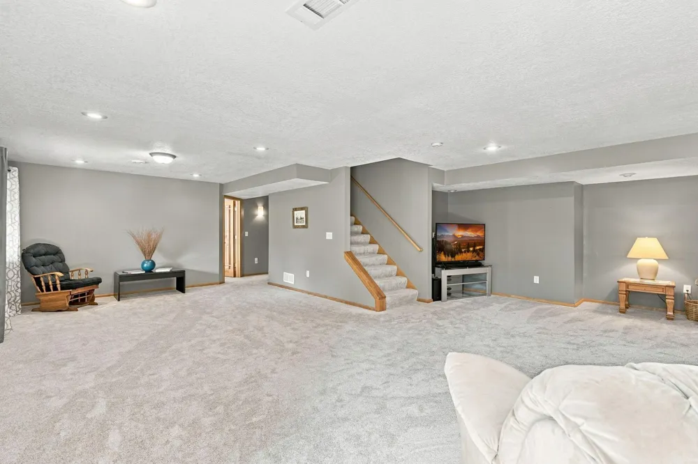 2412 Maple Court Buffalo, MN 55313