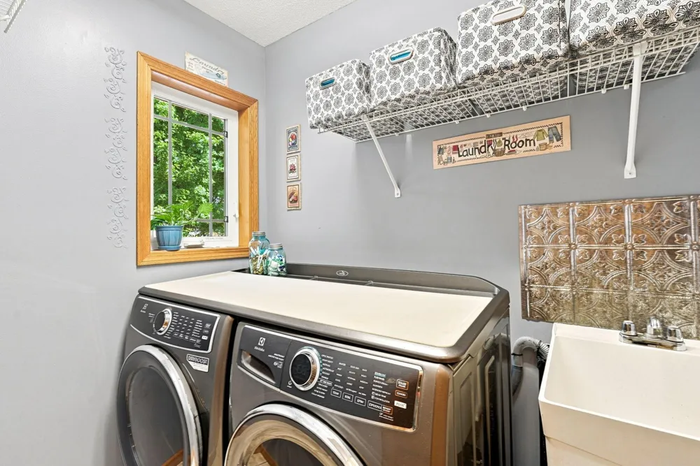2412 Maple Court Buffalo, MN 55313