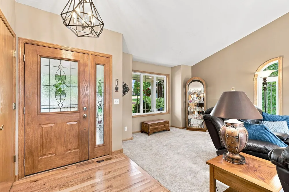 2412 Maple Court Buffalo, MN 55313