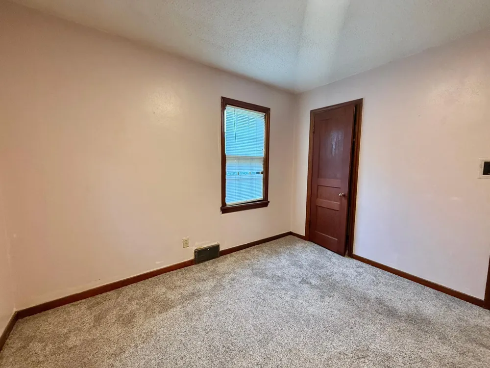 618 Dewey Avenue Thief River Falls, MN 56701