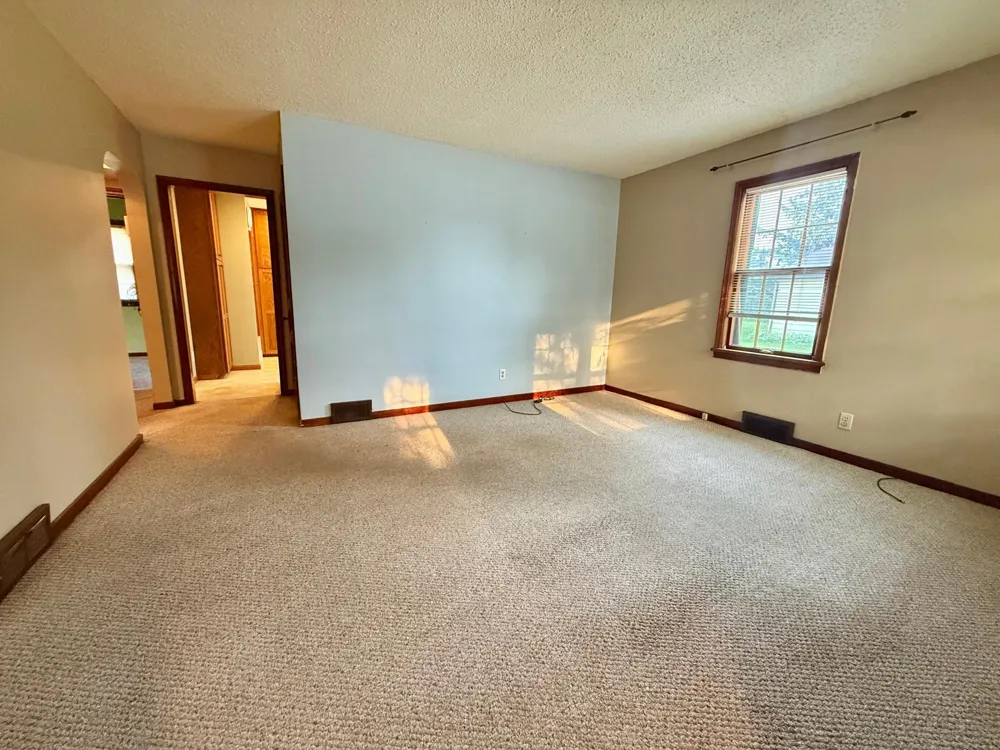 618 Dewey Avenue Thief River Falls, MN 56701