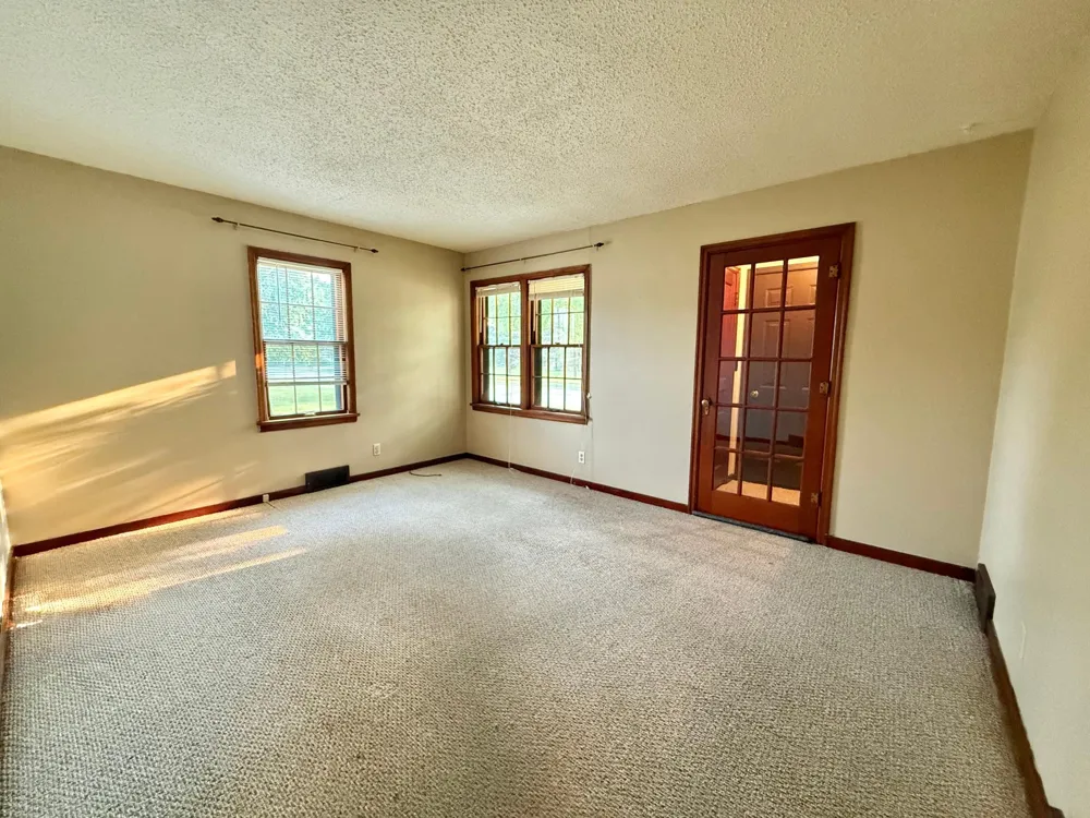 618 Dewey Avenue Thief River Falls, MN 56701