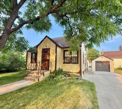 618 Dewey Avenue