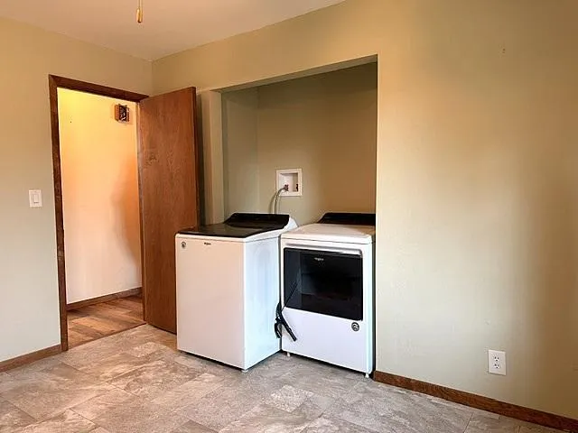 1992 Great Bend Boulevard Windom, MN 56101