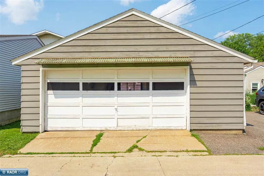 1530 11th Street S Virginia, MN 55792