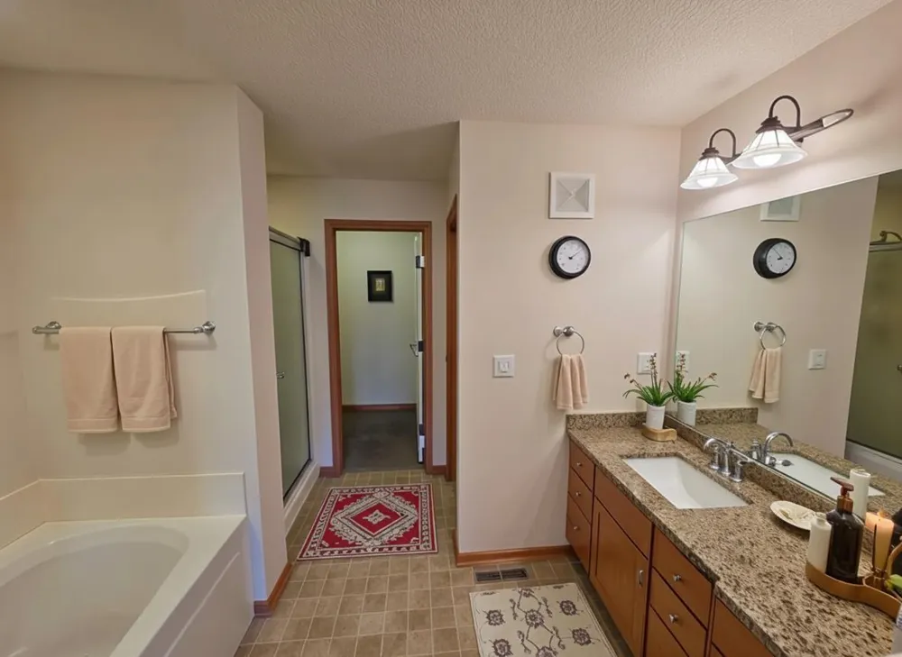 1611 Woodlynn Avenue #3 Maplewood, MN 55109
