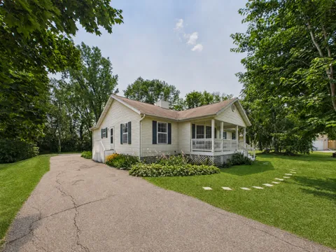 417 Countryside Drive SE