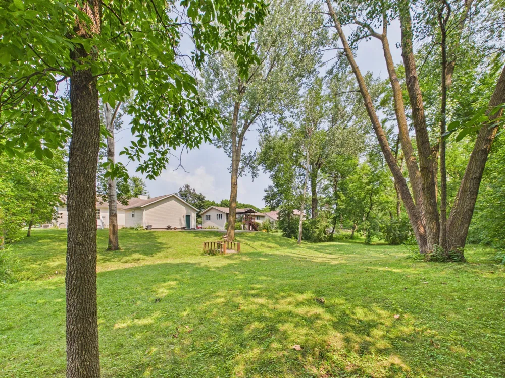 417 Countryside Drive SE Montgomery, MN 56069