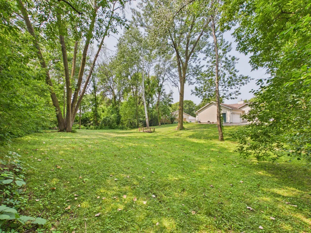 417 Countryside Drive SE Montgomery, MN 56069