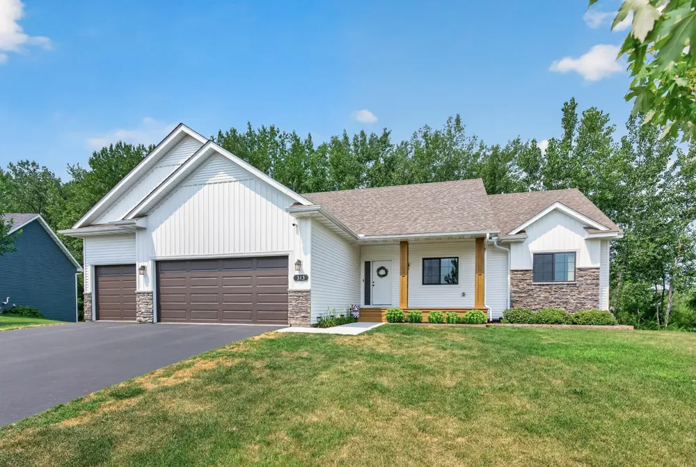 313 Lachermeier Lane Waverly, MN 55390