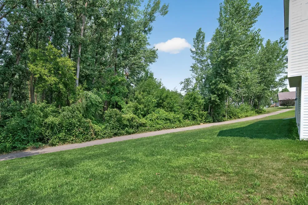 313 Lachermeier Lane Waverly, MN 55390