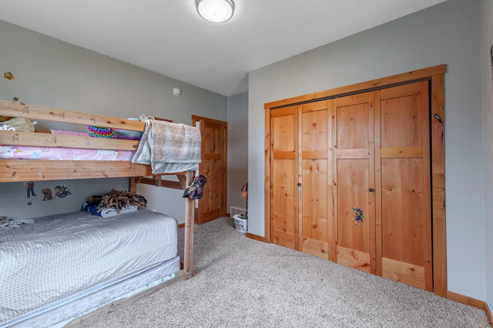 503 Sheyenne Drive Abercrombie, ND 58001