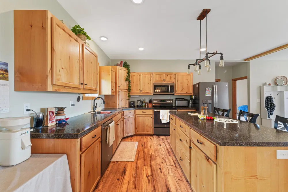 503 Sheyenne Drive Abercrombie, ND 58001