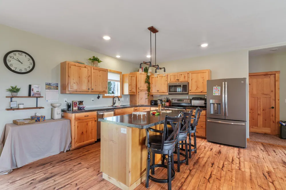503 Sheyenne Drive Abercrombie, ND 58001