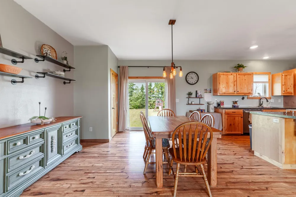 503 Sheyenne Drive Abercrombie, ND 58001