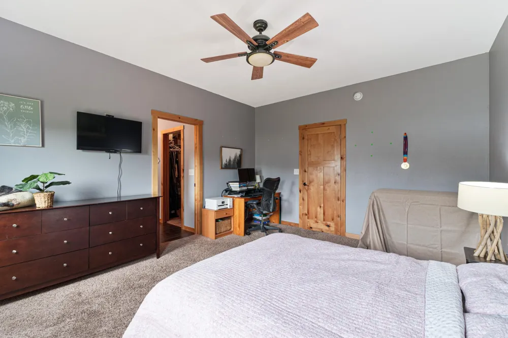 503 Sheyenne Drive Abercrombie, ND 58001