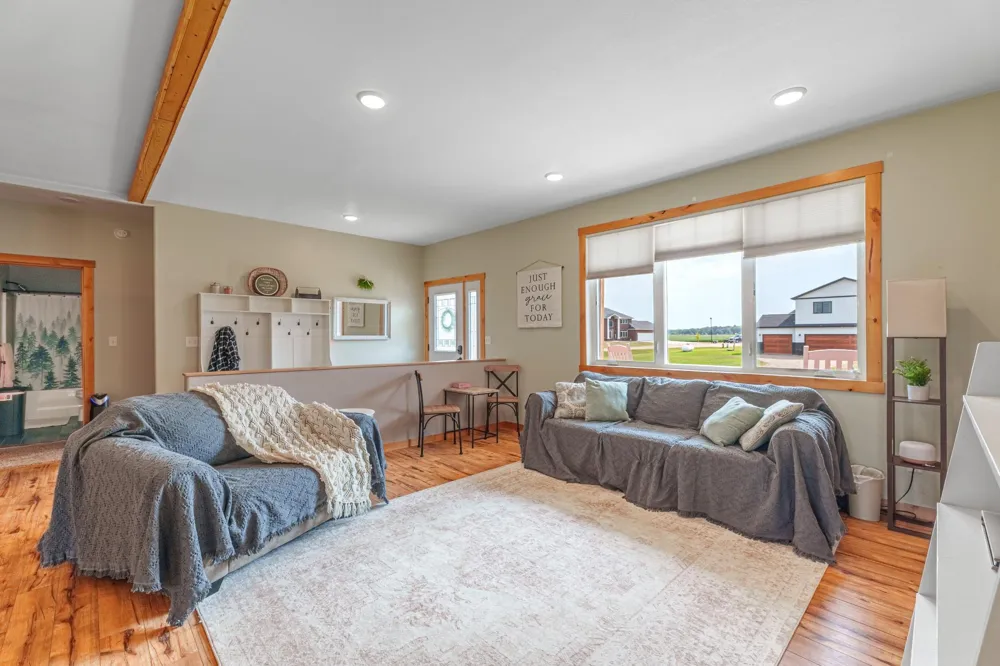 503 Sheyenne Drive Abercrombie, ND 58001