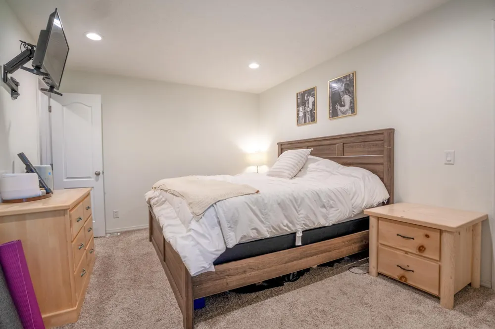 8170 North Shore Drive Spicer, MN 56288