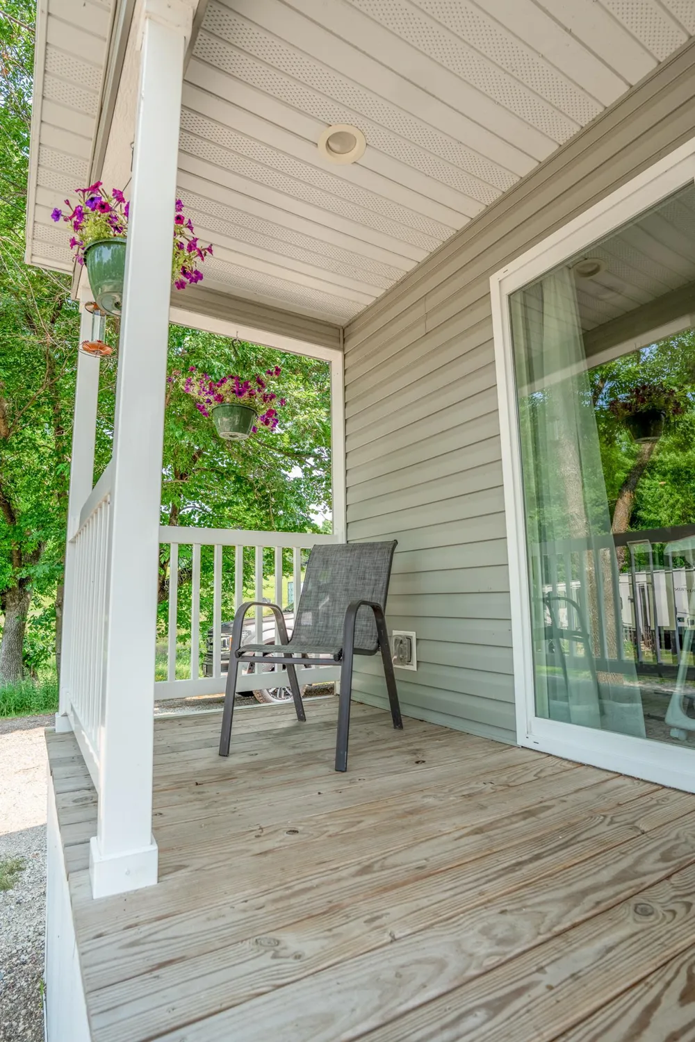 8170 North Shore Drive Spicer, MN 56288