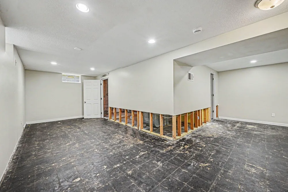 5931 Zenith Avenue Brooklyn Center, MN 55429