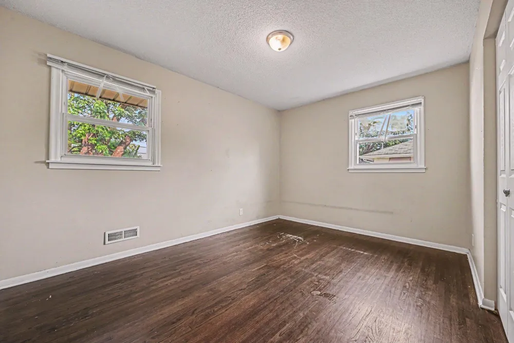 5931 Zenith Avenue Brooklyn Center, MN 55429