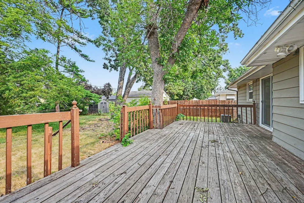 5931 Zenith Avenue Brooklyn Center, MN 55429