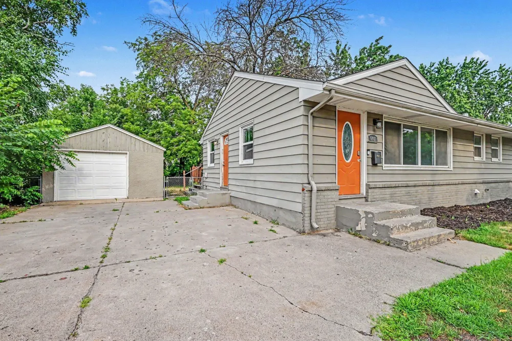 5931 Zenith Avenue Brooklyn Center, MN 55429