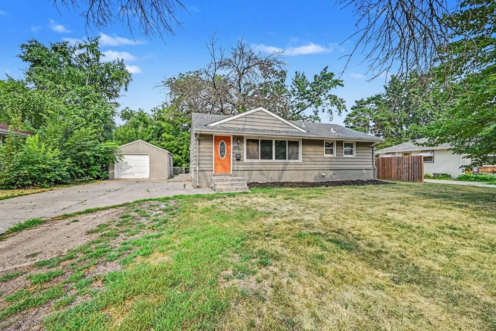 5931 Zenith Avenue Brooklyn Center, MN 55429